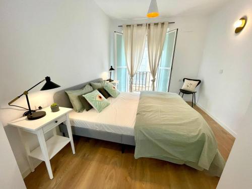 Posteľ alebo postele v izbe v ubytovaní GATU PREMIUM Villa Galeona, con terraza chillout privada