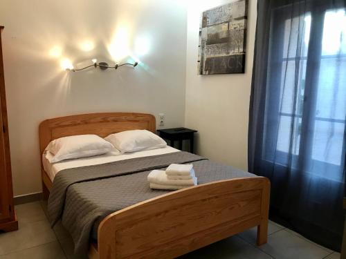 Gallery image of Hotel L'Escale in Aigues-Mortes