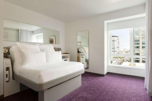 YOTEL Boston Image