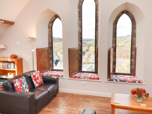 Chapel-on-the-Hill – Photos 2