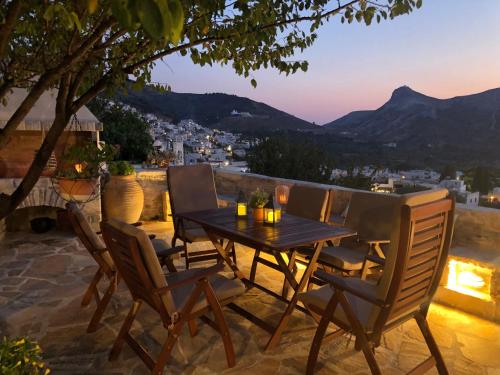 Cycladic Luxury Maisonette