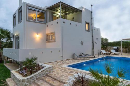 Bazén v ubytování Villa Diktina with private pool sea view nebo v jeho okolí