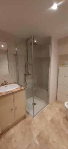Acogedor Apartamento En Roses - 50m Playa - WIFI - Aire Acondicionado
