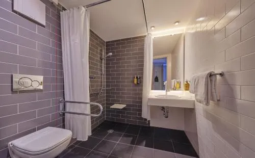 Holiday Inn Express Berlin City Centre by IHG photo 9