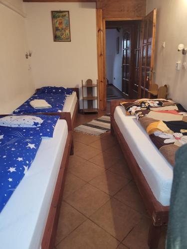 Cama o camas de una habitación en Legányi Apartmanház