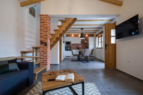 Gallery image of Komun Apartments in Vela Luka