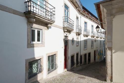 Classy & Stylish Porto Duplex