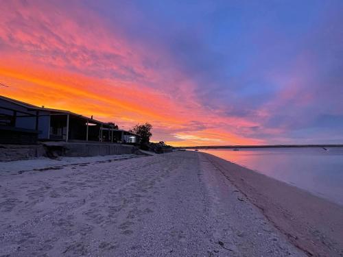 Gallery image of Peter's Port in Pine Point