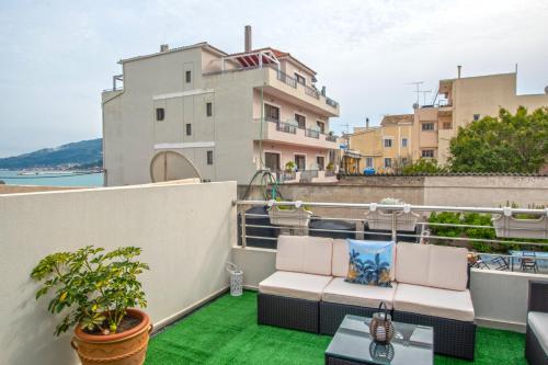 Alcmene Lux Apartment by "elite"