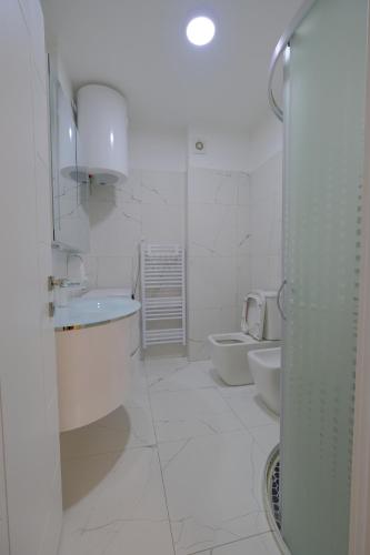 Ванная комната в Comfy apartment in Shkoder