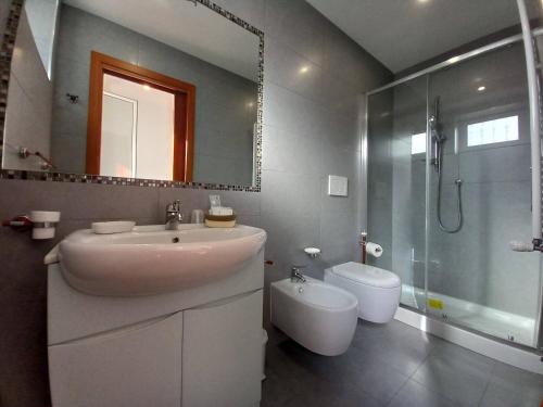 Bilik mandi di L'Oasi al Pigneto - Guest house