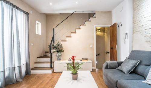 REY DE SEVILLA FLATS - Duplex Museo