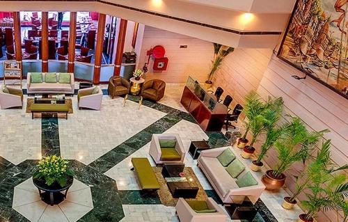 Posezení v ubytování Hotel Hindusthan International, Varanasi