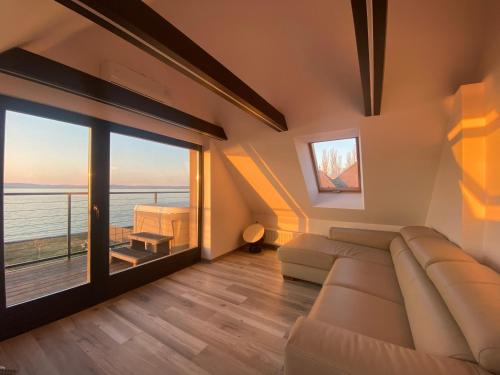 Hullám Panorama & Jacuzzi 8638 Balatonlelle, 9 Hullám utca kép - 3