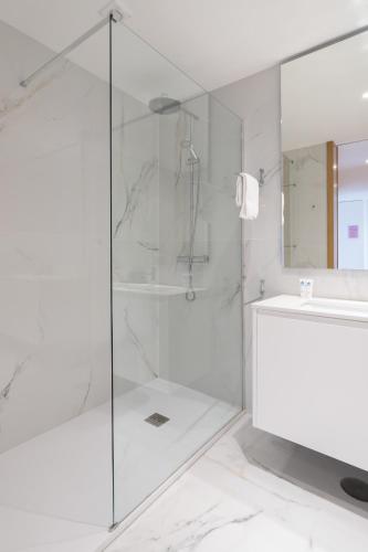 Host Wise - Peaceful & Luxurious Flat - Terrace