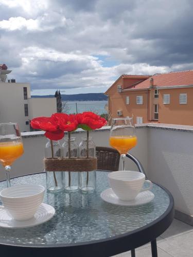 Luxury apartment with terrace Castel