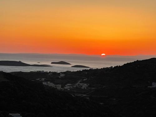 Gorgeous private Villa with sea view!