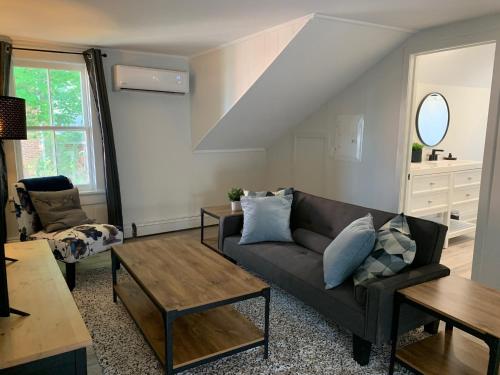 County Cove - Bloomfield Suite – Photos 2