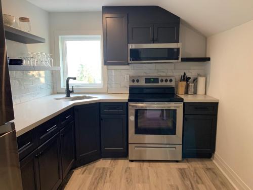 County Cove - Bloomfield Suite – Photos 5