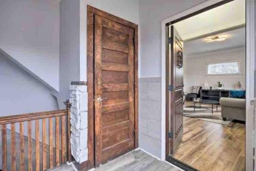 Luxurious Historical Loft Unit D – Photos 3