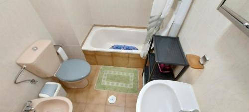 Et badeværelse på Los Cristianos Apartment, 1 bedroom Wifi Free & Big Terrace