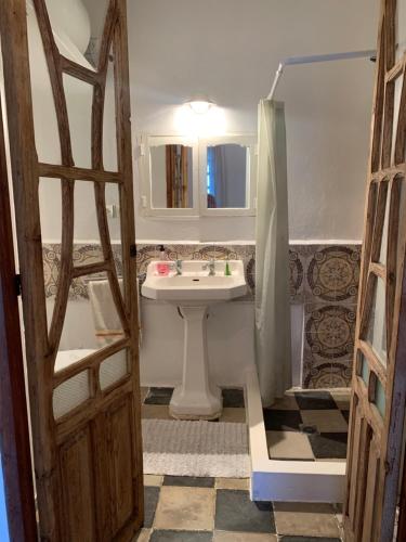Ванная комната в Tanger *Maison avec terrasse et vue sur la mer *