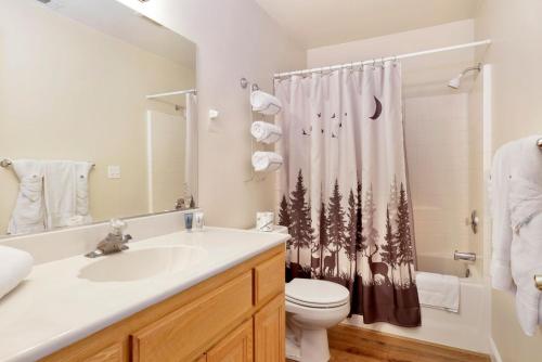 Phòng tắm tại I Love View-1475 by Big Bear Vacations