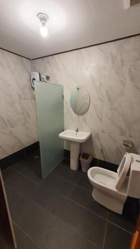 Ένα μπάνιο στο Bilit Adventure Lodge