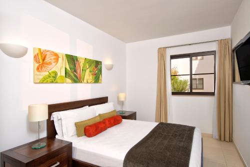 Postel nebo postele na pokoji v ubytování Melia Tortuga Beach - All Inclusive