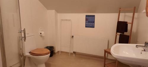
Een badkamer bij Fyrbo
