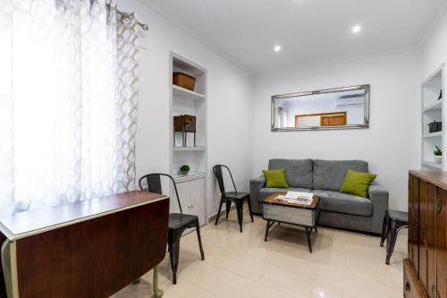 Holi-Rent Salado