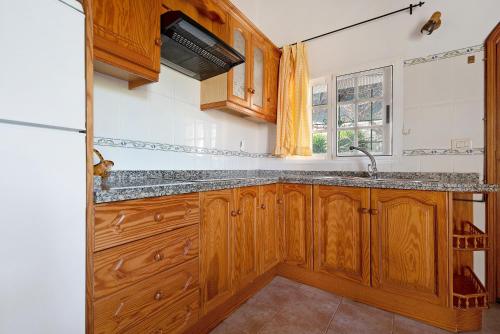 Kuchyň nebo kuchyňský kout v ubytování Casa El Cardon A1