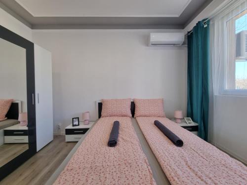 Galeriebild der Unterkunft Luxury two bedroom apartment with free parking in Botewgrad