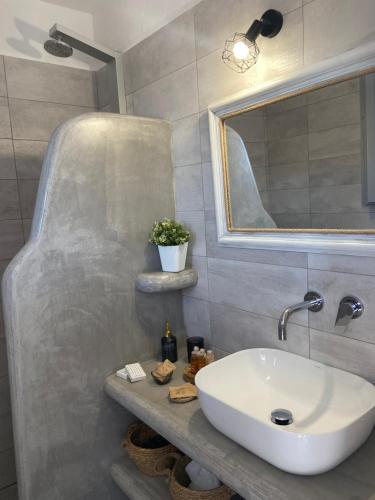 Bagno di Aeron Suites