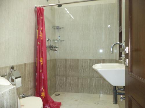 Koupelna v ubytování Mohini Home Stay