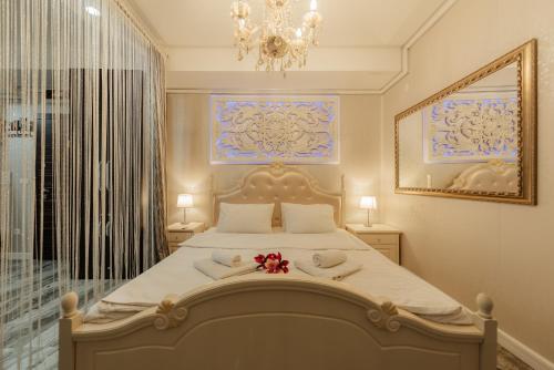 Postel nebo postele na pokoji v ubytování Spa Lux Apartmani