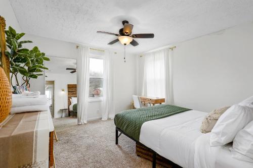 Gallery image of Charming East Escape in Nashville