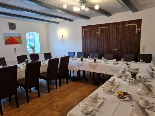 Gallery image of Hotel Restaurant Kastanjehoff in Timmel