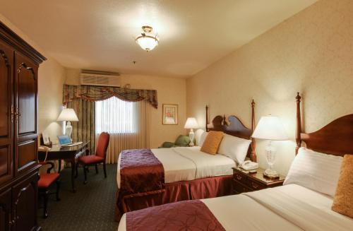Carlyle Hotel Image