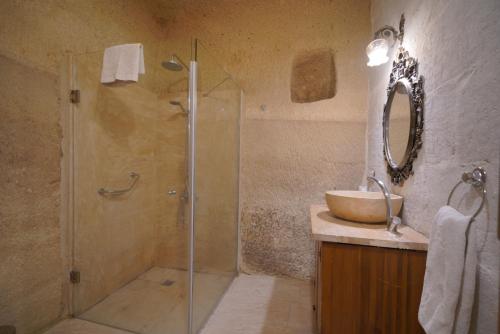 Ванная комната в Salkım Cave House