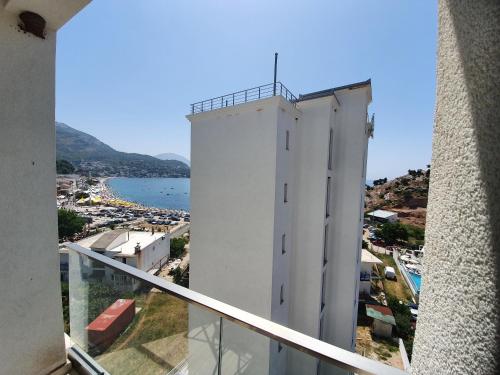 a balcony of a building with a view of the ocean at Mariner 601 in Sutomore