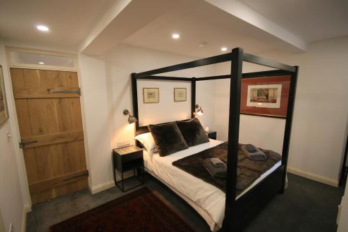 Afbeelding uit fotogalerij van The Old Scullery, Cosy Stylish Apartment for two on Harrogate's Iconic Stray in Harrogate