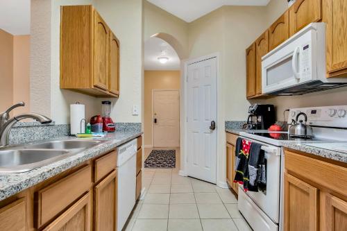 Magical Adventure Condo w Waterpark near Disney No Resort Fees photo 23
