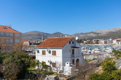 Cozy 1-bedroom apartment near the center of Trogir