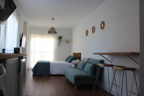 Brand new studio with terrace and BBQ close to city center