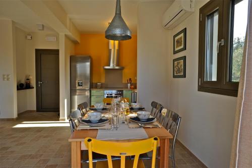 Gallery image of Elaia Villas in Minia