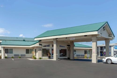 Rodeway Inn & Suites – Photos 3