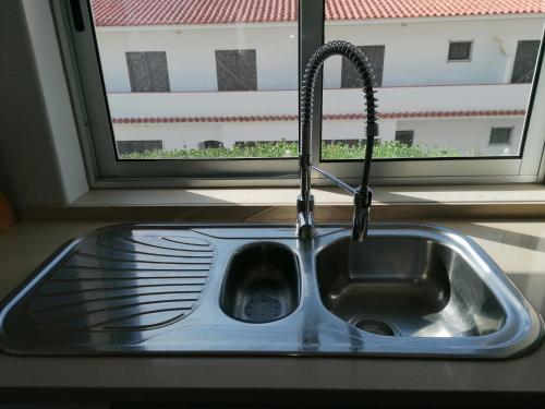 Modern apartment with sunny south facing terrace photo 3