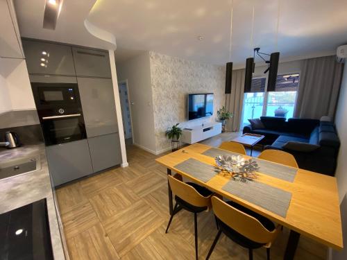 Kuchyňa alebo kuchynka v ubytovaní Apartament Opieszyn 16