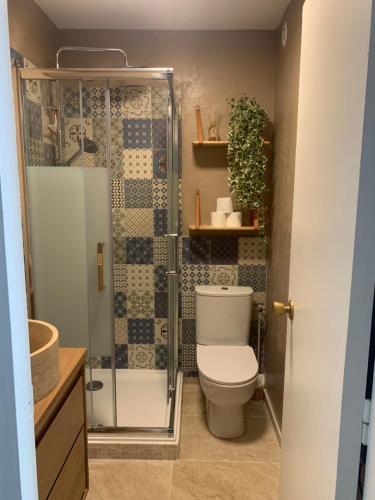 Photo de la galerie de l'établissement Appartement lumineux en bord de plage avec parking, à Arcachon